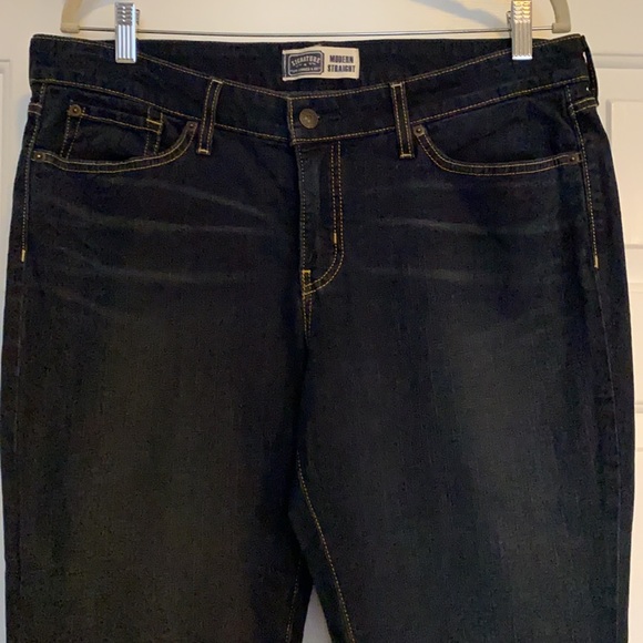 Levi’s Signature Jeans - Like New - Picture 2 of 6
